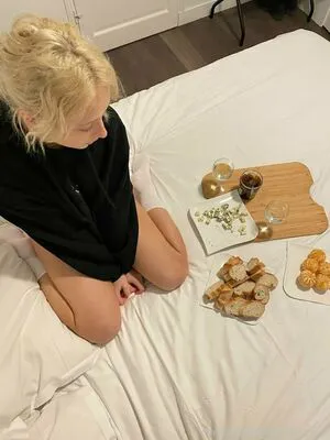 Littleveraaa OnlyFans Leaked Free Thumbnail Picture - #36bj6t4zc3