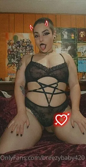 Littlevillagewitch666 OnlyFans Leaked Free Thumbnail Picture - #HLNKyX4wKh