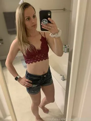 Littlewaistinyourface OnlyFans Leaked Free Thumbnail Picture - #y2QT2GrPNx