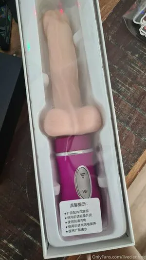 Livecleofree OnlyFans Leaked Free Thumbnail Picture - #s0mKzJWrnJ