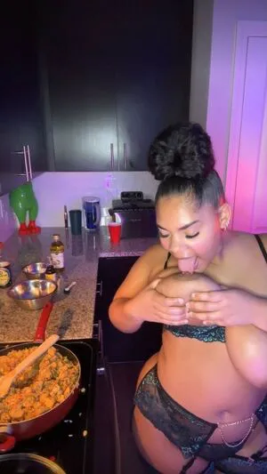 Liveloveadaya OnlyFans Leaked Free Thumbnail Picture - #rLndtJViQ5
