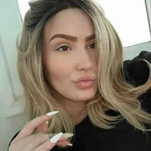 Livia Queiroz OnlyFans Leaked Free Thumbnail Picture - #mMW0Q2pppW