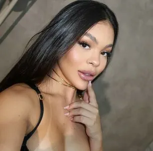 Livia Rafaelle OnlyFans Leaked Free Thumbnail Picture - #9Ergcbe0Du