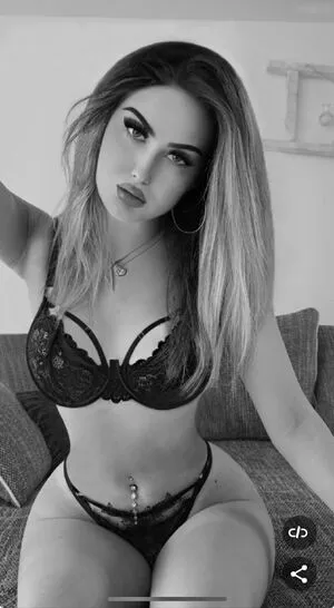 Livia OnlyFans Leaked Free Thumbnail Picture - #cXCyvwamol