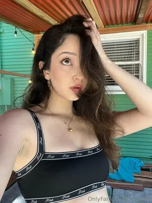 Liviezeta OnlyFans Leaked Free Thumbnail Picture - #TY5ShALkBa