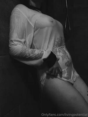 Livingpotential OnlyFans Leaked Free Thumbnail Picture - #HSRSlp82T7