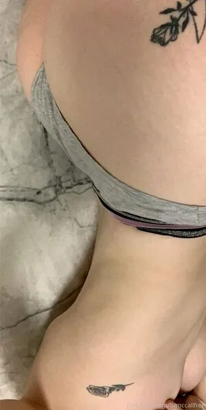 Livmccallfree OnlyFans Leaked Free Thumbnail Picture - #C4Fxt8JXfa