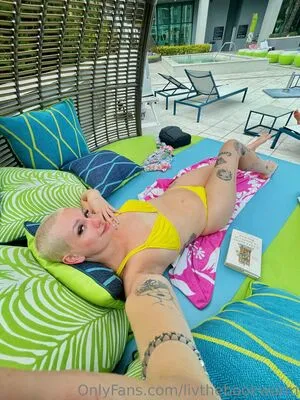 Livthebookworm OnlyFans Leaked Free Thumbnail Picture - #swuSe6RfRd