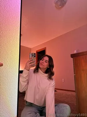 Livvy5493 OnlyFans Leaked Free Thumbnail Picture - #Y22VCTLFv5