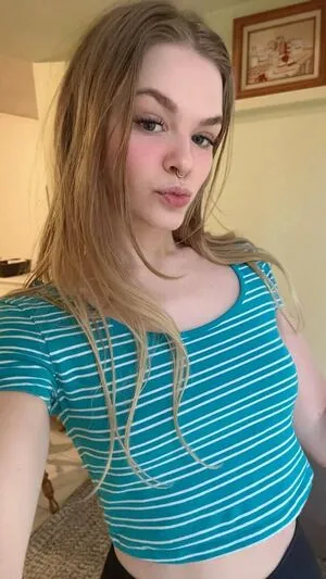 Livwildflowerz OnlyFans Leaked Free Thumbnail Picture - #n21AVNCqh2