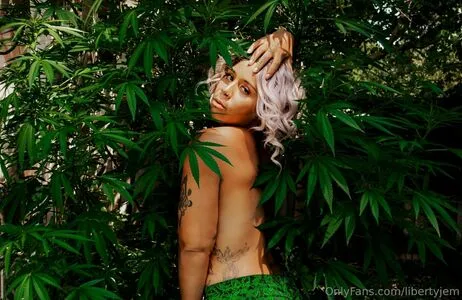 Livxjem OnlyFans Leaked Free Thumbnail Picture - #CInHRkrglI