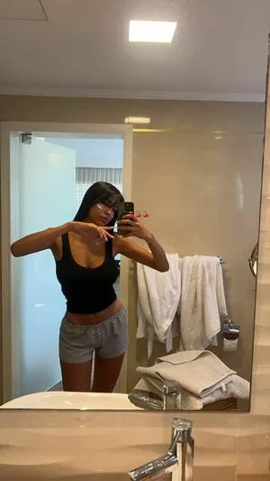 Liyamizrahii OnlyFans Leaked Free Thumbnail Picture - #OuBNXBnti3