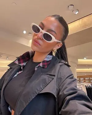 Liyamizrahii OnlyFans Leaked Free Thumbnail Picture - #UdCGEgu2gR