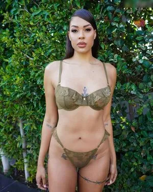 Liz Cambage OnlyFans Leaked Free Thumbnail Picture - #WeSPaBsbce