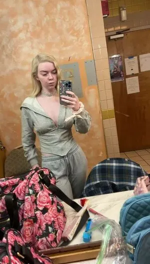 Liz Leblanc OnlyFans Leaked Free Thumbnail Picture - #Mu5Te1Awo5