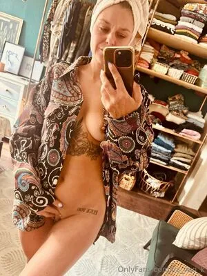 Liz Van K OnlyFans Leaked Free Thumbnail Picture - #u0luQTeHVi