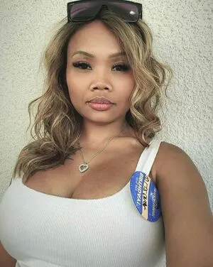 Lizchea OnlyFans Leaked Free Thumbnail Picture - #1rBohEBAL5