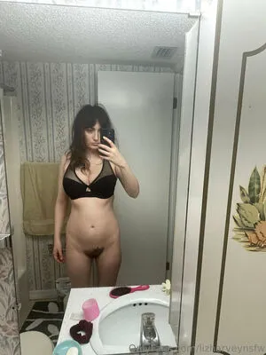 Lizharveynsfw OnlyFans Leaked Free Thumbnail Picture - #COAqBvmGdH