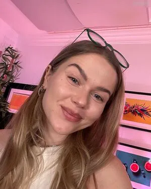 Lizi Asmr OnlyFans Leaked Free Thumbnail Picture - #AEA9BA9KKj