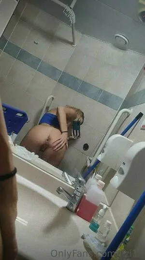 Lizixo OnlyFans Leaked Free Thumbnail Picture - #96REUlY6iQ