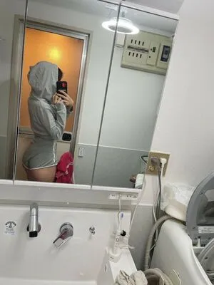 Lizpechi OnlyFans Leaked Free Thumbnail Picture - #d13asKtOGU