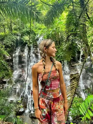 Liztravels OnlyFans Leaked Free Thumbnail Picture - #lgkENLUoZA