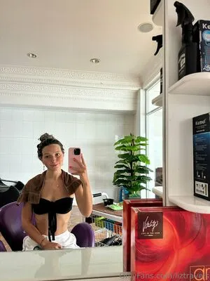 Liztravels OnlyFans Leaked Free Thumbnail Picture - #mHbNT4WREY