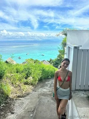 Liztravels OnlyFans Leaked Free Thumbnail Picture - #p9vQ7pcaKo