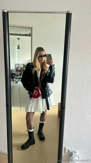 Lizzelisabeth OnlyFans Leaked Free Thumbnail Picture - #fLLLzgN71P
