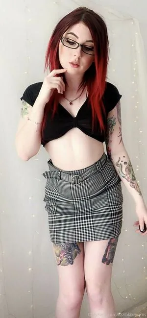 Lizzi Blake OnlyFans Leaked Free Thumbnail Picture - #aLYRdLxr4U