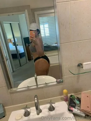 Lizzie OnlyFans Leaked Free Thumbnail Picture - #7cgULJ0pU2