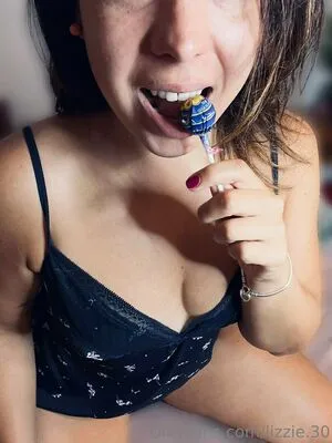 Lizzie OnlyFans Leaked Free Thumbnail Picture - #wvhuanxO7V