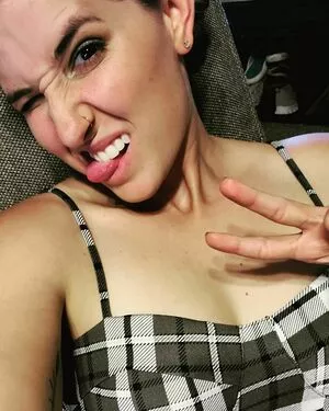 Lizzie All Day OnlyFans Leaked Free Thumbnail Picture - #39ikJZR3IT