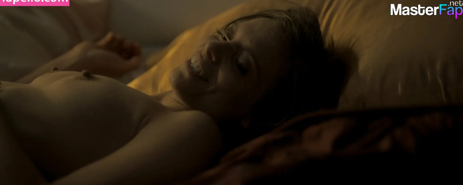 lizzie-brochere