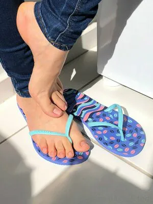 Lizzie Feet OnlyFans Leaked Free Thumbnail Picture - #KWw0HRfp7a