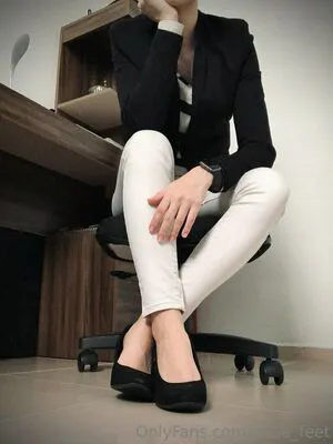 Lizzie Feet OnlyFans Leaked Free Thumbnail Picture - #iLrFLiyt8Y