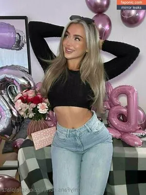 Lizzie Grey OnlyFans Leaked Free Thumbnail Picture - #kv7p51Cvnv
