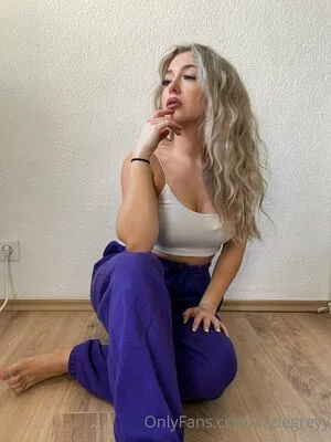 Lizzie Grey OnlyFans Leaked Free Thumbnail Picture - #NotdMkhLHb