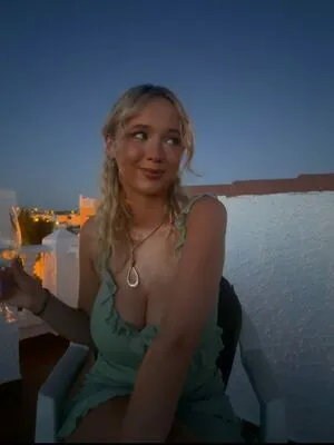 Lizzie Quinn OnlyFans Leaked Free Thumbnail Picture - #uDiOhbfxba