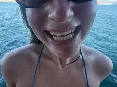 Lizzie Sennott OnlyFans Leaked Free Thumbnail Picture - #bDStyVPNsA