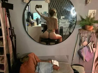 Lizzieconrad OnlyFans Leaked Free Thumbnail Picture - #PmNmD2qYS0