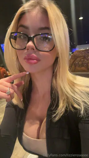 Lizzieroseeee OnlyFans Leaked Free Thumbnail Picture - #mU3tcJcPZO