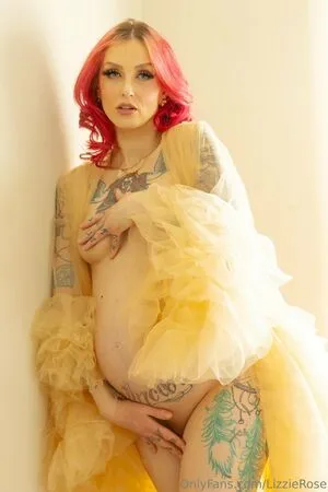 Lizzierosex0 OnlyFans Leaked Free Thumbnail Picture - #4D70CMSYx3
