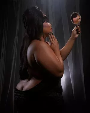 Lizzo OnlyFans Leaked Free Thumbnail Picture - #0JciF5XRYx