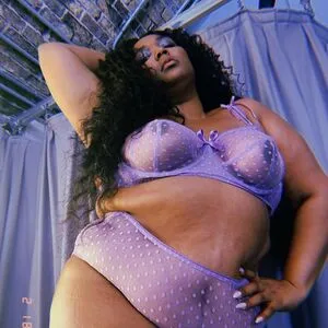 Lizzo OnlyFans Leaked Free Thumbnail Picture - #5XoaTsqUAJ
