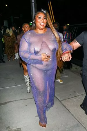 Lizzo OnlyFans Leaked Free Thumbnail Picture - #6pA1x9jVpW