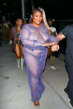 Lizzo OnlyFans Leaked Free Thumbnail Picture - #7JJp0FUece