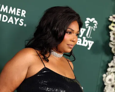 Lizzo OnlyFans Leaked Free Thumbnail Picture - #JR7PuZJsxL