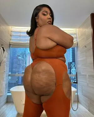 Lizzo OnlyFans Leaked Free Thumbnail Picture - #NQr7kCOpvT