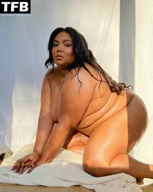 Lizzo OnlyFans Leaked Free Thumbnail Picture - #X1SQ5RKNtD